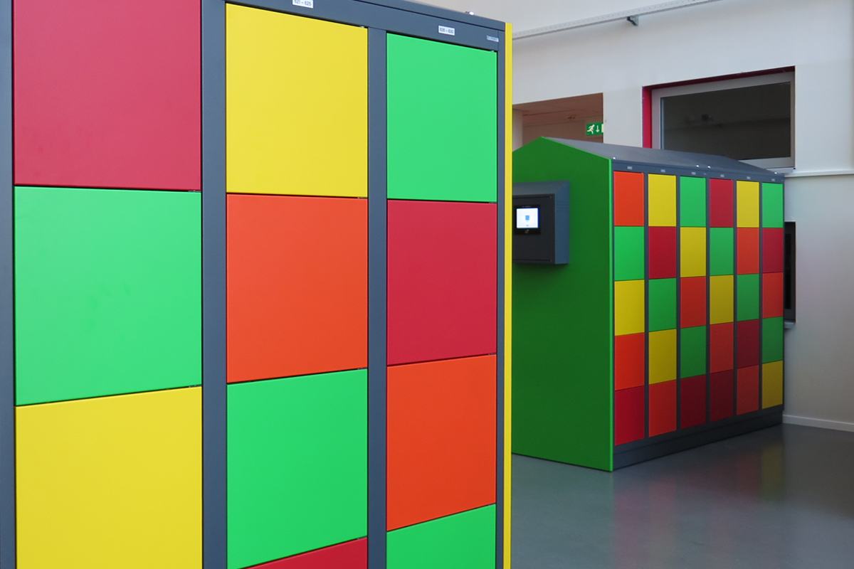 Maßgeschneiderte Spinde für Schulen